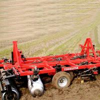 Тяжелая X-образная дисколаповая борона c гидравлически складываемой рамой TINEMASTER Quivogne 