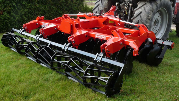 Дисковая борона двухрядная DISKATOR S (гидравлически складываемая рама) Quivogne